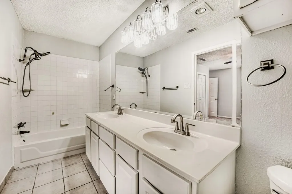 3902 Hillside Drive Round Rock TX 78681