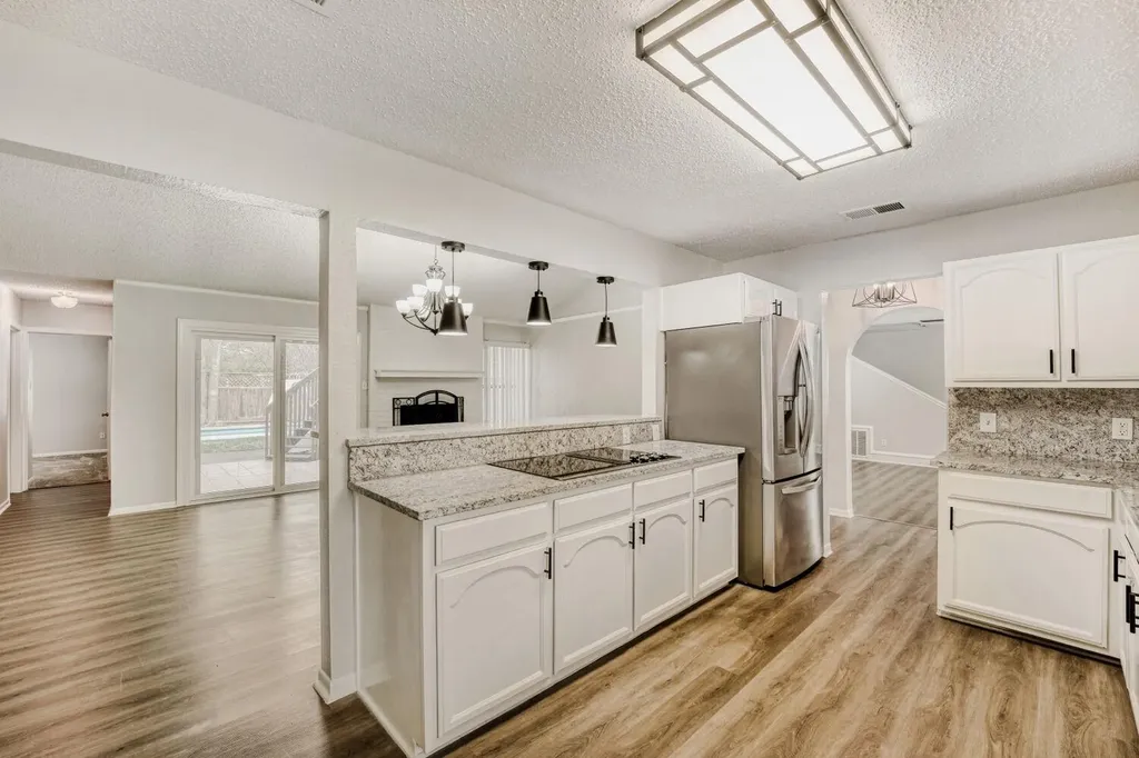 3902 Hillside Drive Round Rock TX 78681