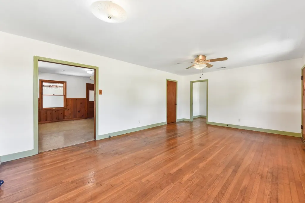 5015 Avenue G Austin TX 78751