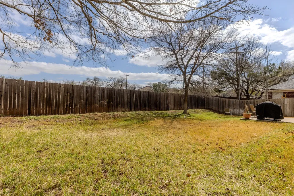 3624 Flora Vista Loop Round Rock TX 78681