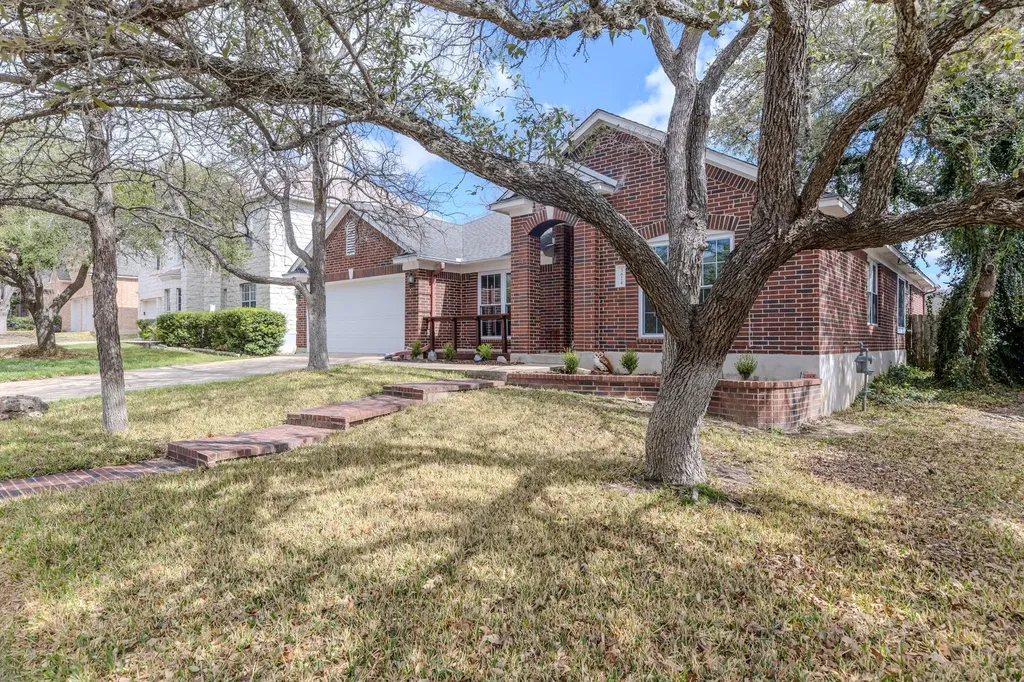 3624 Flora Vista Loop Round Rock TX 78681