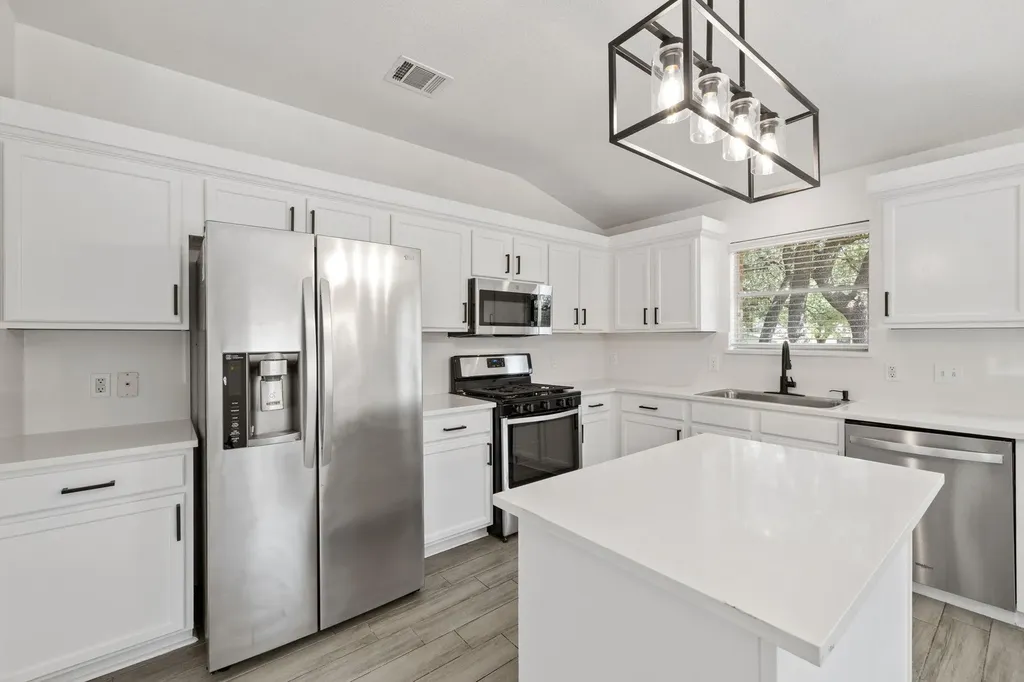 4009 Mayfield Cave Trail Round Rock TX 78681