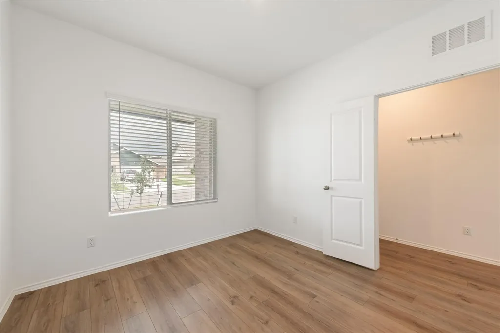 150 Tofalla Kyle TX 78640