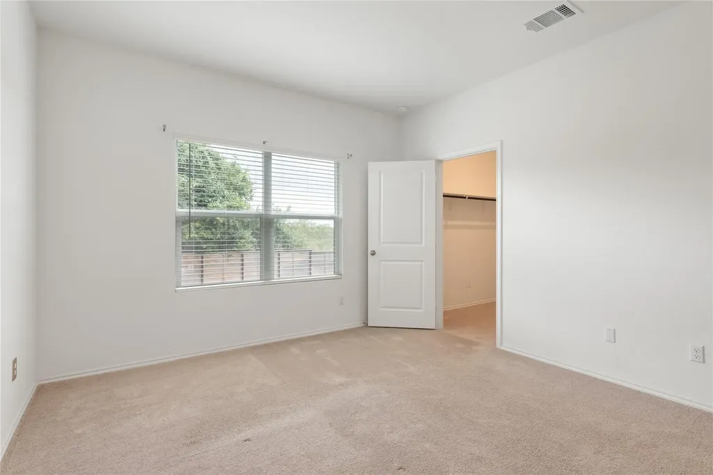 150 Tofalla Kyle TX 78640