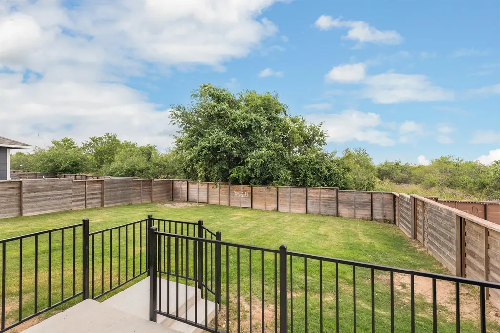 150 Tofalla Kyle TX 78640
