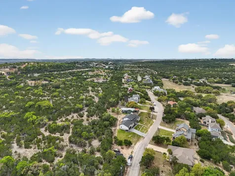 913 Larkhall Drive Spicewood TX 78669