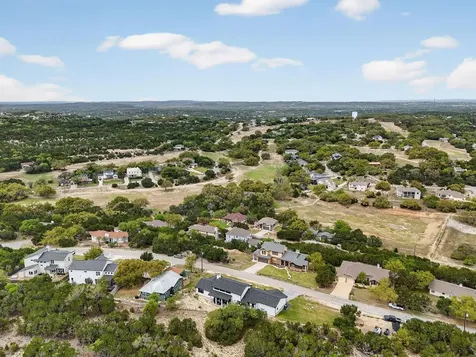 913 Larkhall Drive Spicewood TX 78669