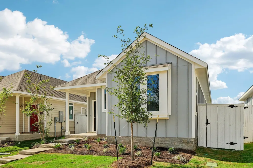 215 Cider Creek Drive Elgin TX 78621