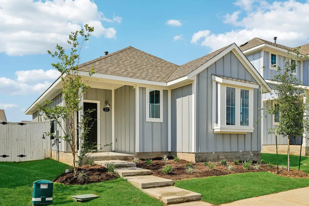 215 Cider Creek Drive Elgin TX 78621