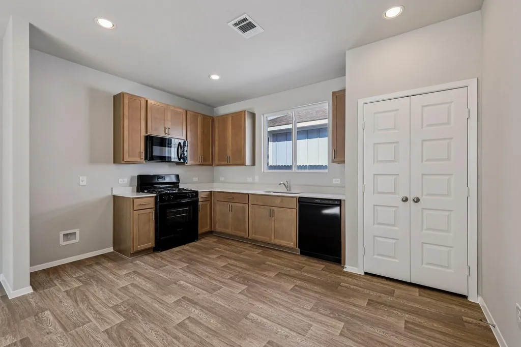 215 Cider Creek Drive Elgin TX 78621