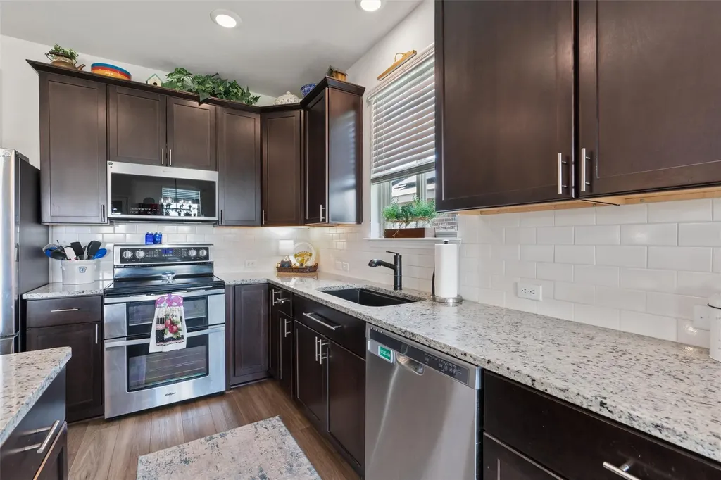 1941 T H Johnson Drive Taylor TX 76574