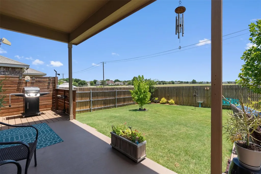 1941 T H Johnson Drive Taylor TX 76574