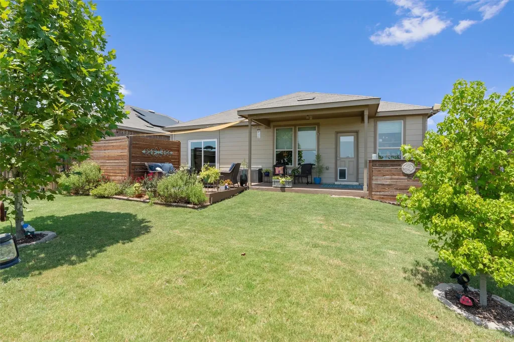 1941 T H Johnson Drive Taylor TX 76574