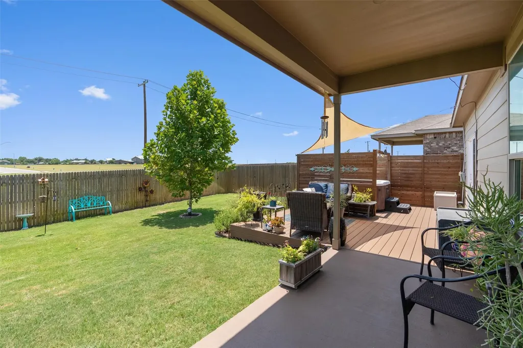 1941 T H Johnson Drive Taylor TX 76574