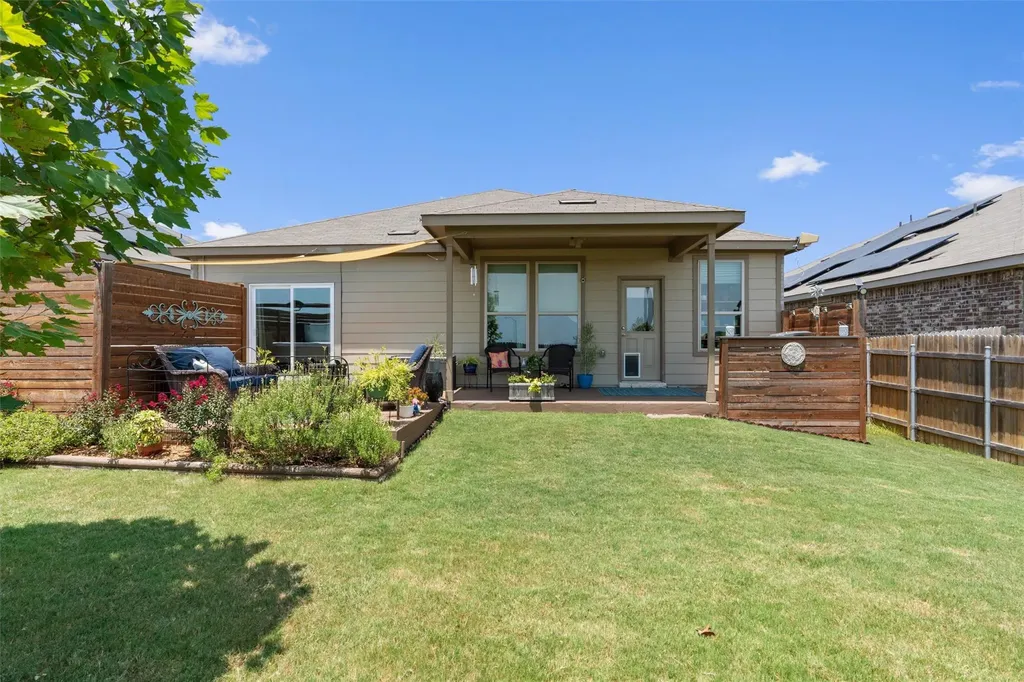 1941 T H Johnson Drive Taylor TX 76574