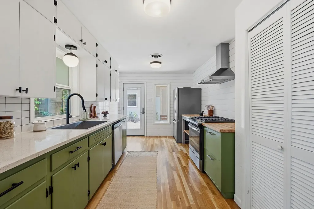900 Stark Street Austin TX 78756