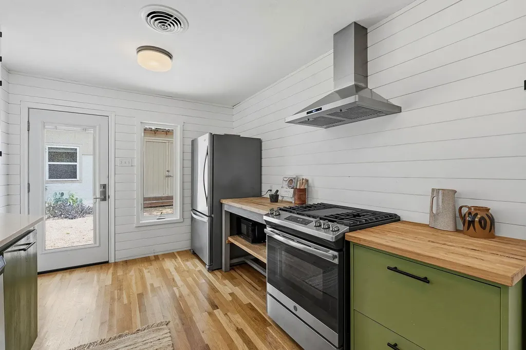 900 Stark Street Austin TX 78756
