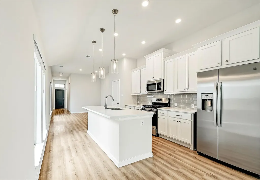305 Banyon Drive Liberty Hill TX 78642