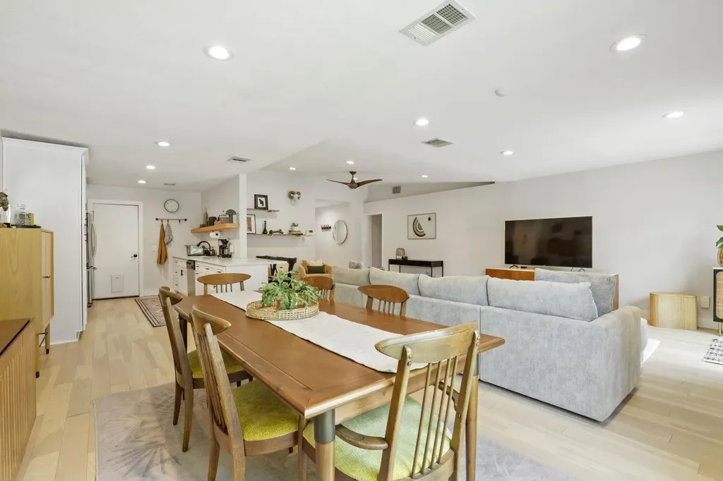 10109 Woodstock Drive Austin TX 78753