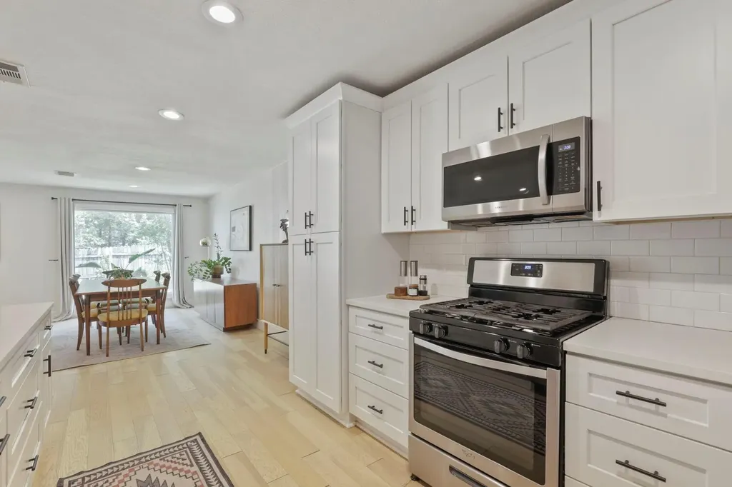 10109 Woodstock Drive Austin TX 78753