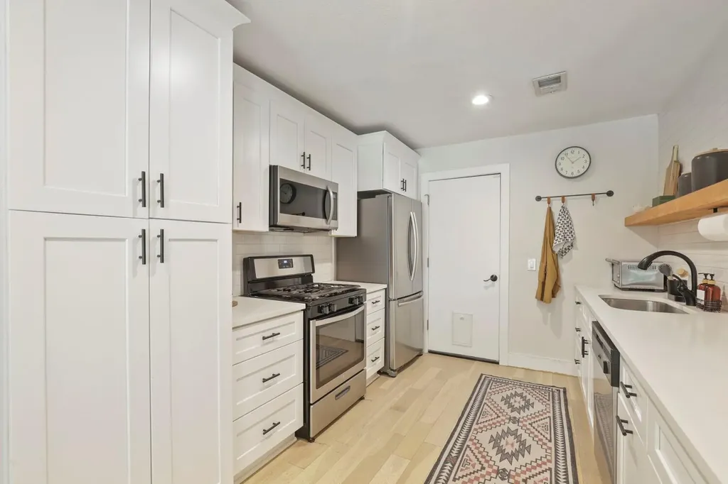 10109 Woodstock Drive Austin TX 78753