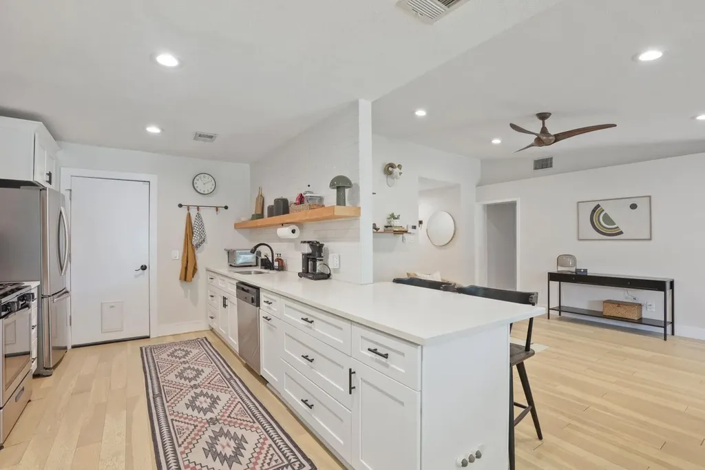 10109 Woodstock Drive Austin TX 78753