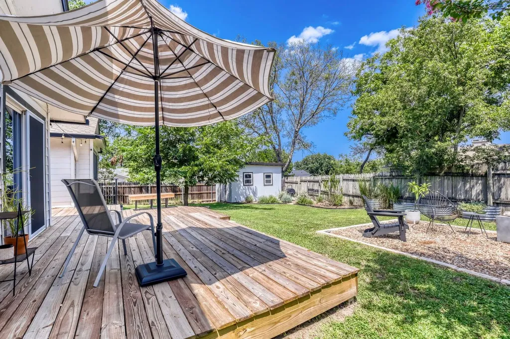 10109 Woodstock Drive Austin TX 78753