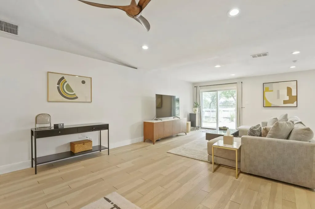 10109 Woodstock Drive Austin TX 78753