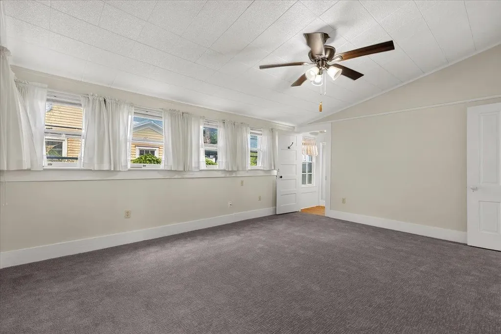 207 Hudgins Street Smithville TX 78957