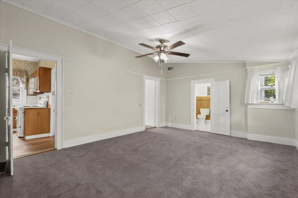 207 Hudgins Street Smithville TX 78957