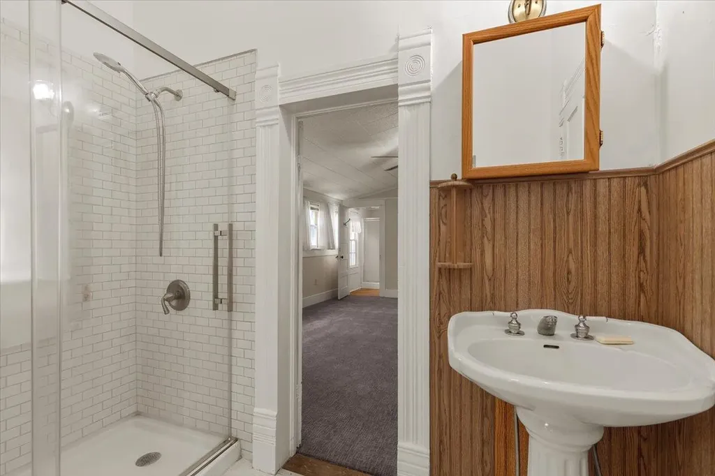 207 Hudgins Street Smithville TX 78957