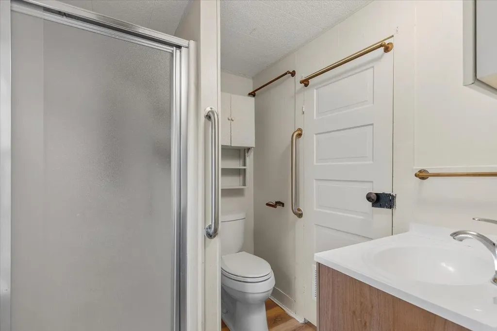 207 Hudgins Street Smithville TX 78957