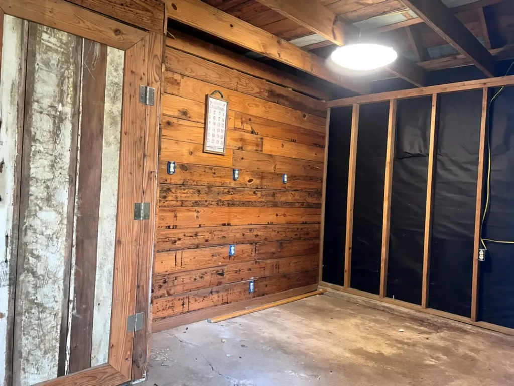 207 Hudgins Street Smithville TX 78957