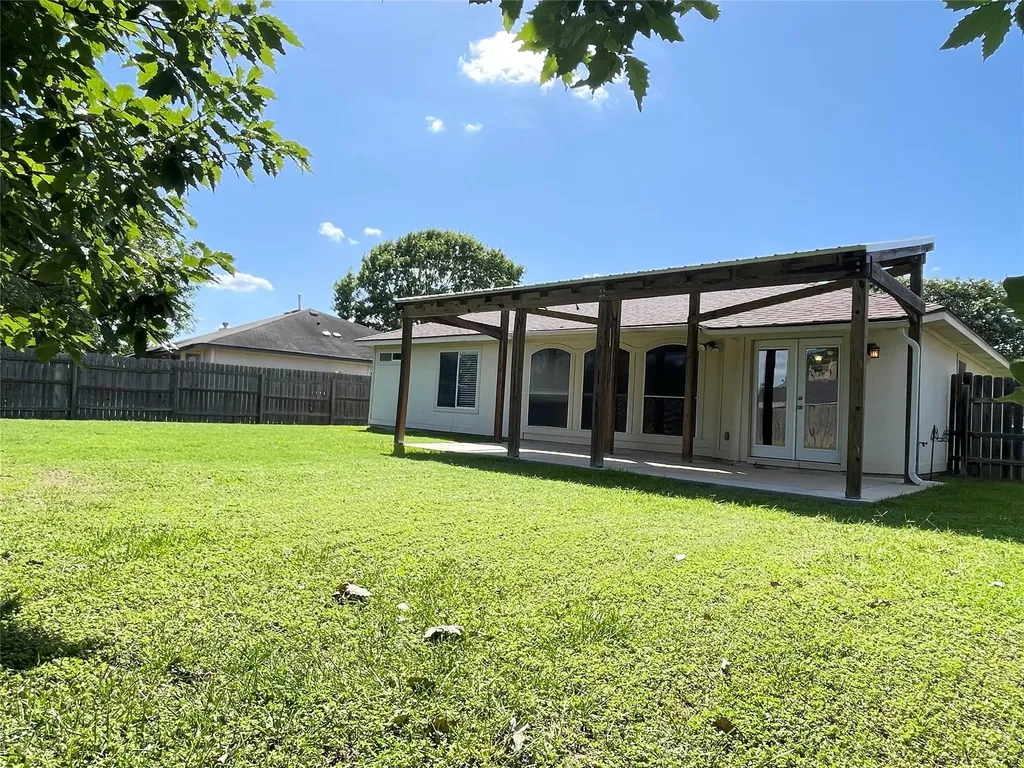 521 Britni Loop Kyle TX 78640