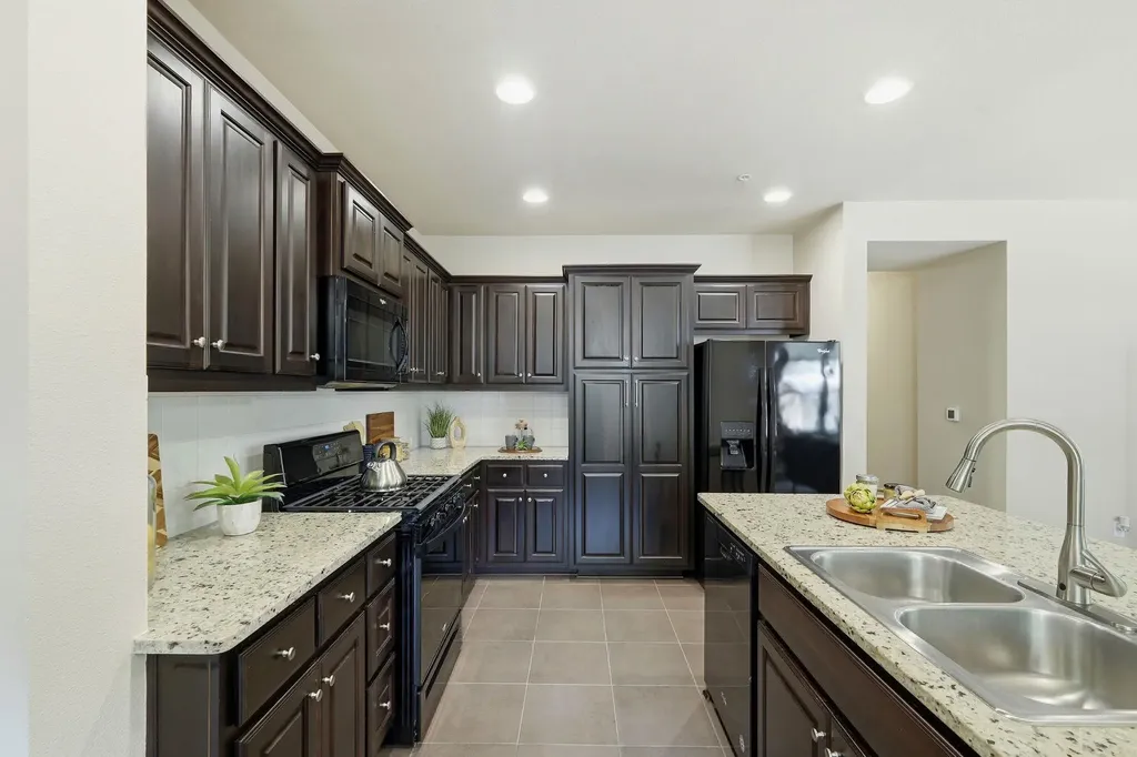 13800 Lyndhurst Street Austin TX 78717