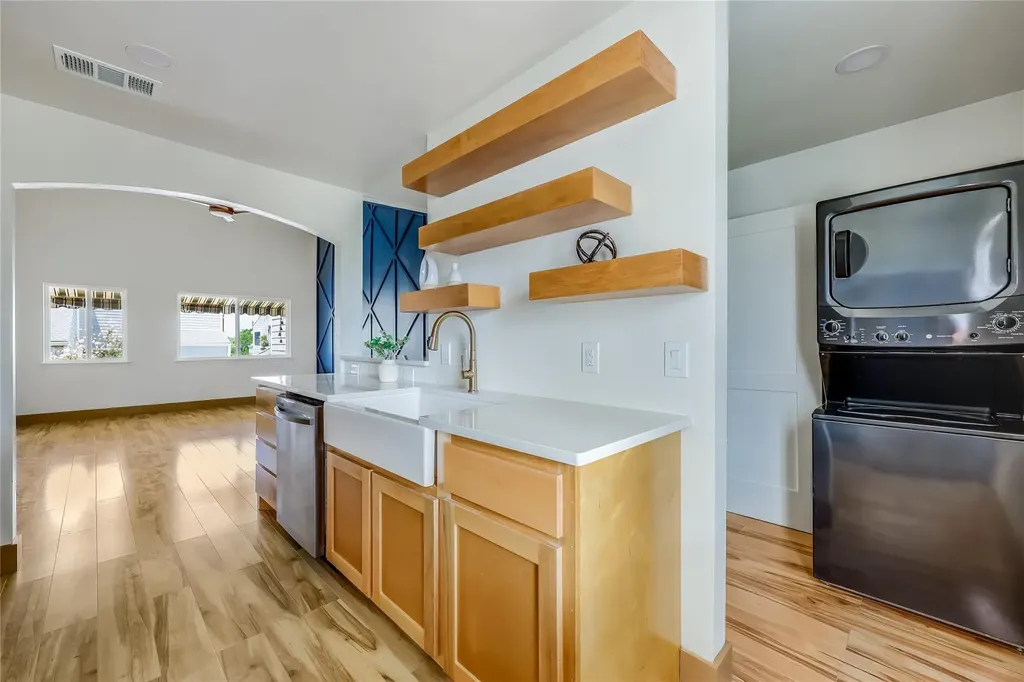 5801 Thunderbird Street Lago Vista TX 78645