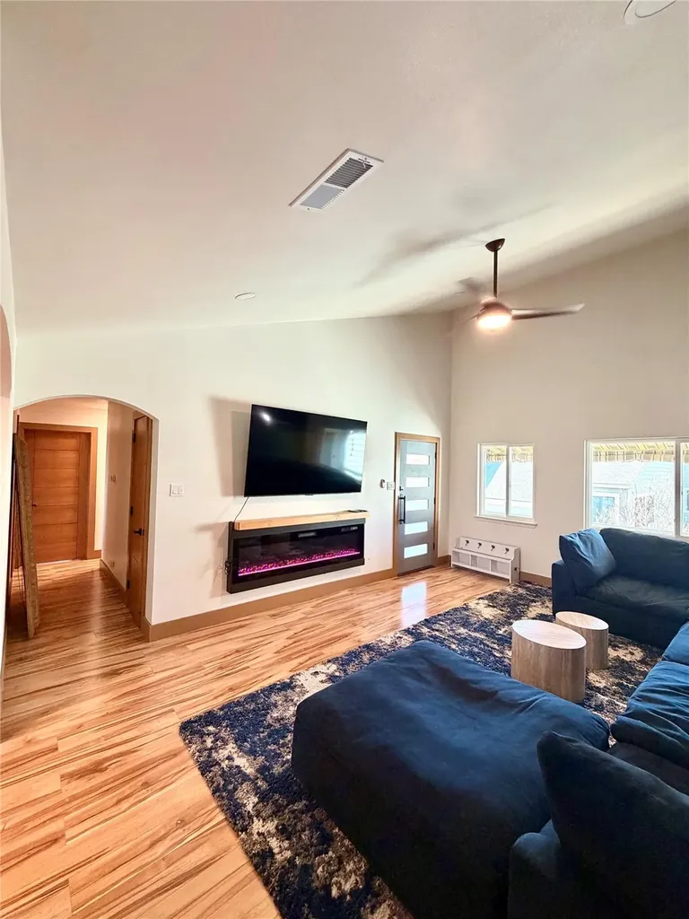 5801 Thunderbird Street Lago Vista TX 78645