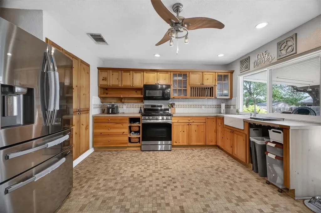 2500 Cockburn Drive Austin TX 78745