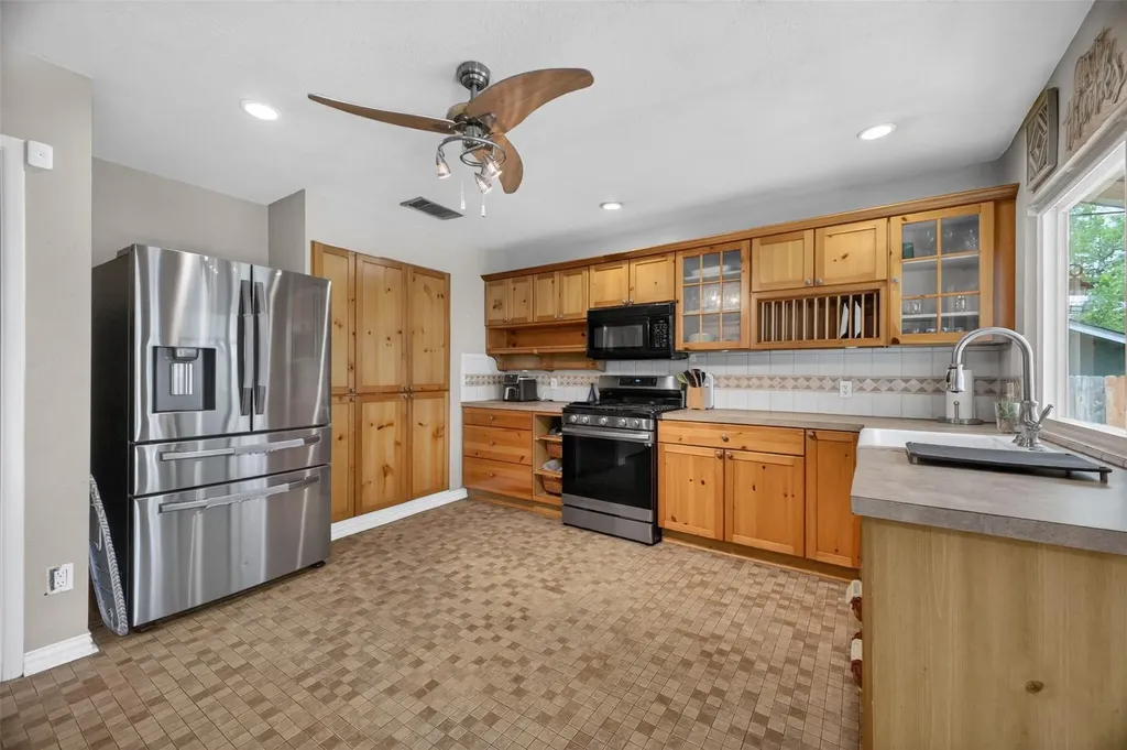 2500 Cockburn Drive Austin TX 78745