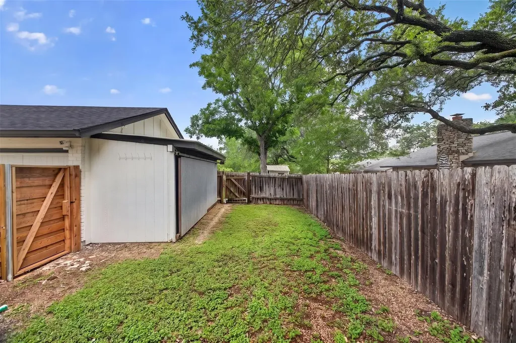 2500 Cockburn Drive Austin TX 78745