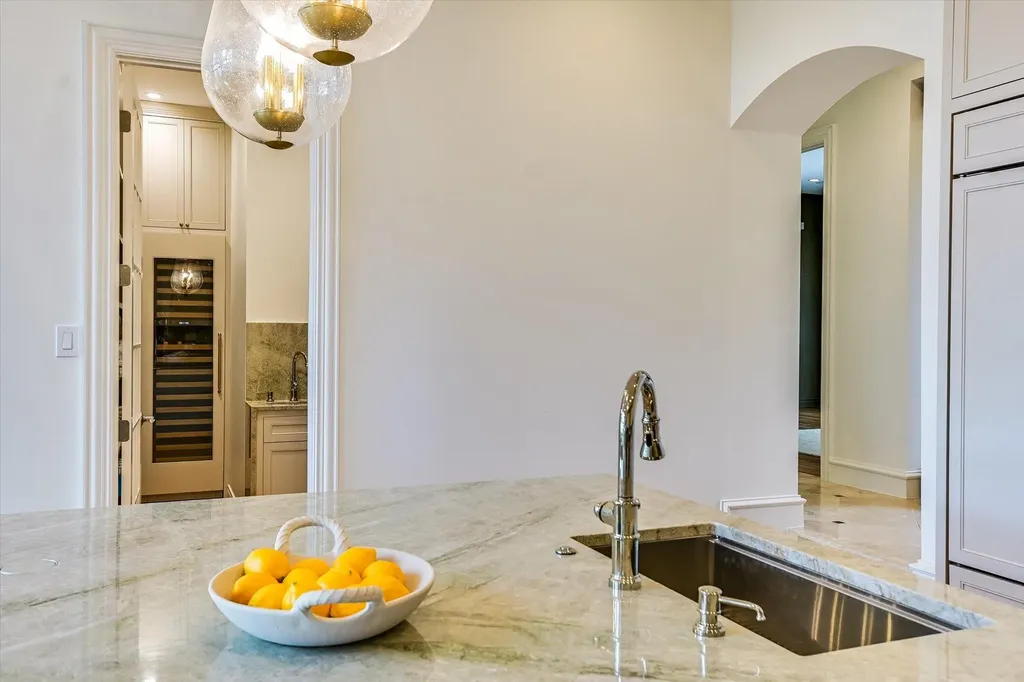 4646 Rockcliff Road Austin TX 78746