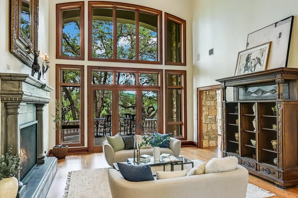 4646 Rockcliff Road Austin TX 78746