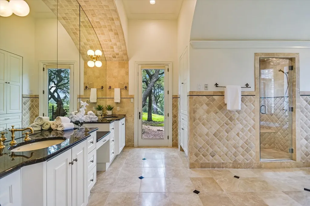 4646 Rockcliff Road Austin TX 78746