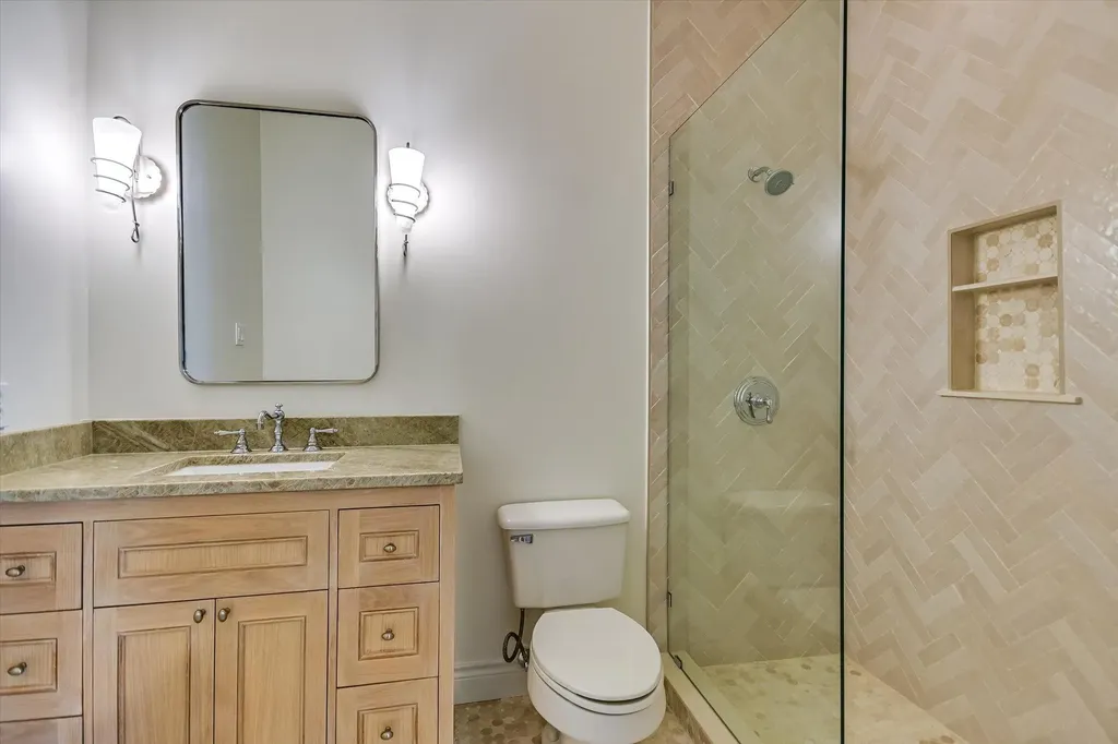 4646 Rockcliff Road Austin TX 78746