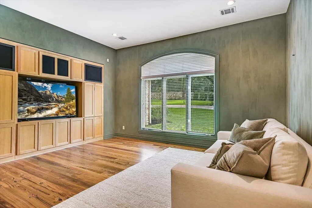 4646 Rockcliff Road Austin TX 78746