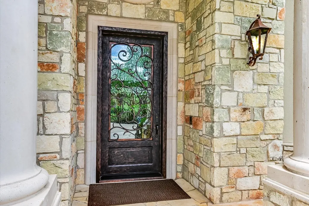 4646 Rockcliff Road Austin TX 78746