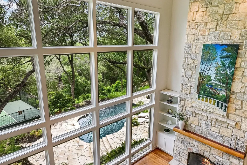 4646 Rockcliff Road Austin TX 78746