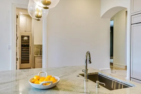 4646 Rockcliff Road Austin TX 78746