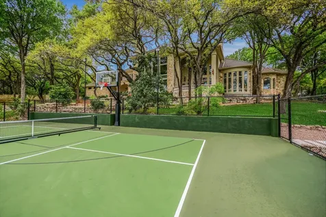 4646 Rockcliff Road Austin TX 78746