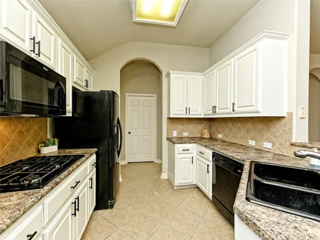 10009 Buffalo Lake Lane Austin TX 78747